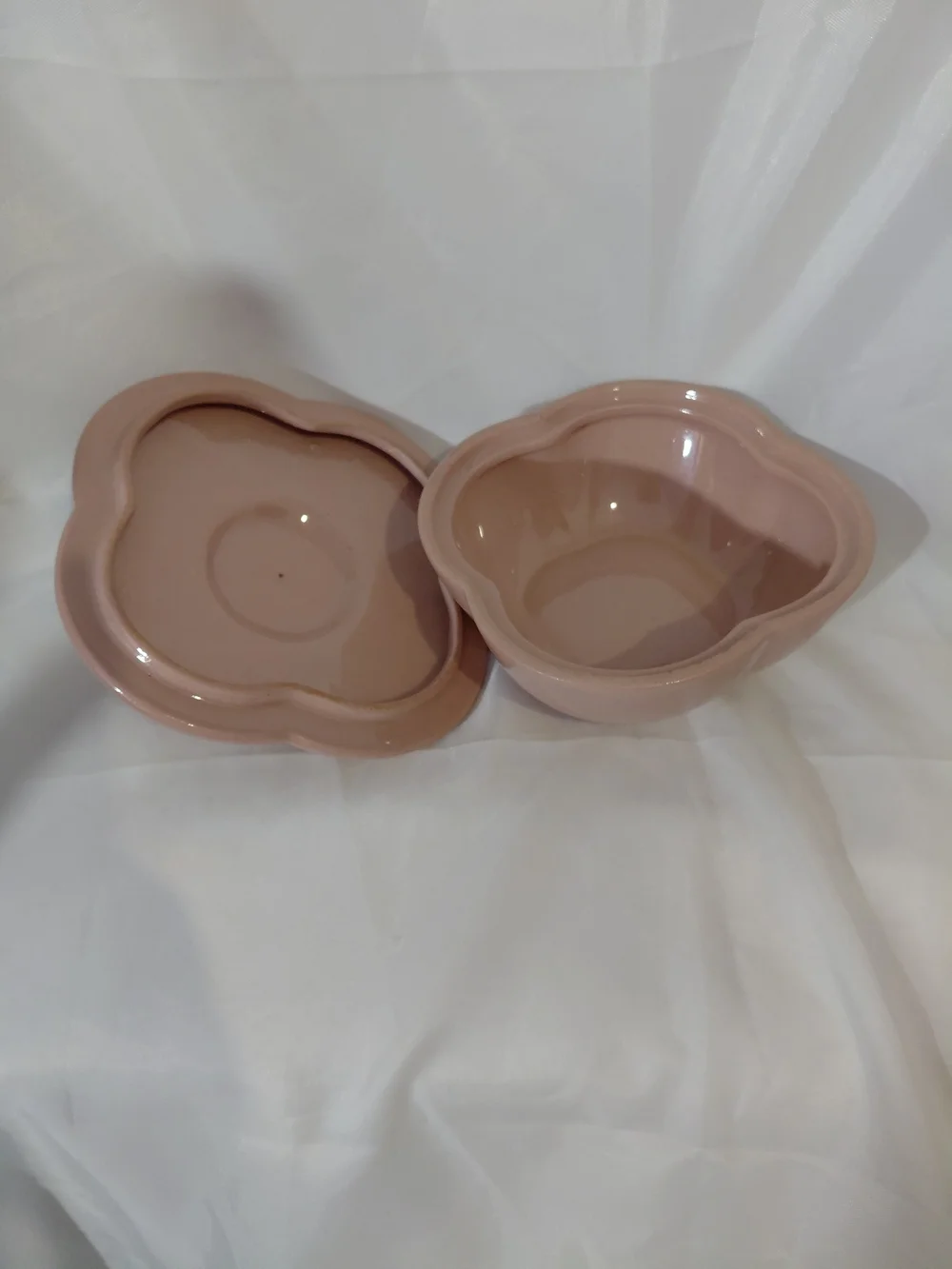Source Unknown ceramic trinket
